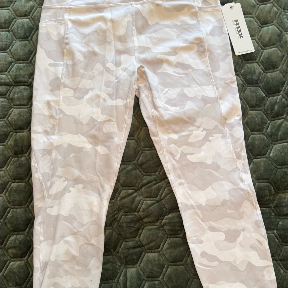 RDX Women’s XL Camo Leggings - White and Gray